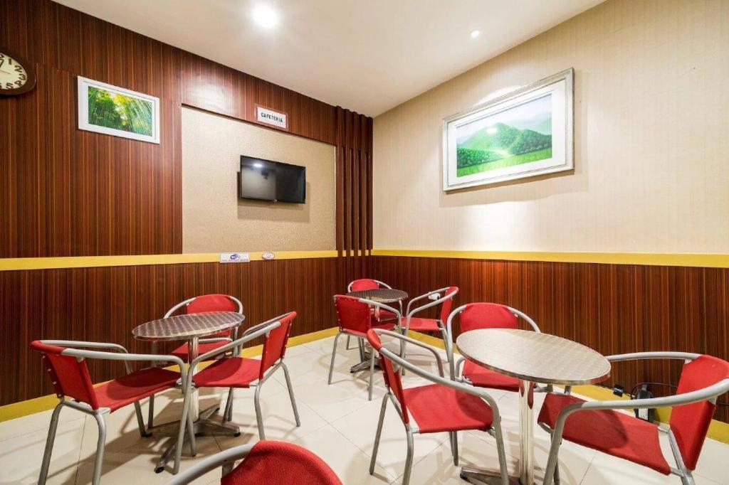 Oyo 279 Deli Homestay Medan Zewnętrze zdjęcie