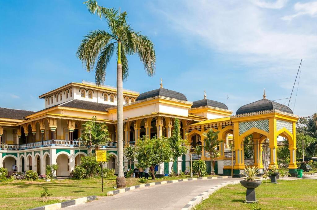 Oyo 279 Deli Homestay Medan Zewnętrze zdjęcie