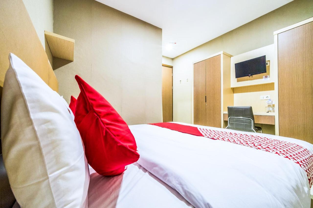 Oyo 279 Deli Homestay Medan Zewnętrze zdjęcie