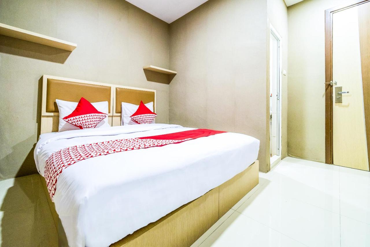 Oyo 279 Deli Homestay Medan Zewnętrze zdjęcie